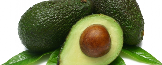 Avocado, un frutto indicato per ridurre colesterole e peso corporeo