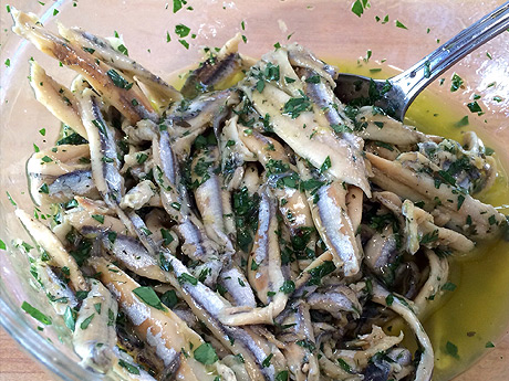 Pesce, mercurio, diossine: acciughe, sardine e sgombri pesci sicuri