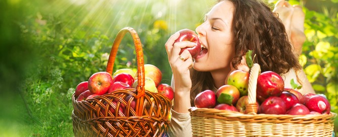 Le proprietà nutritive della mela, i benefici per la salute, le varietà di mele e gli usi in cucina