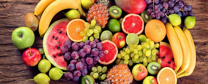 Gli zuccheri della frutta fanno male? Una analisi degli studi che mostrano come il consumo di frutta abbia effetti positivi per la salute